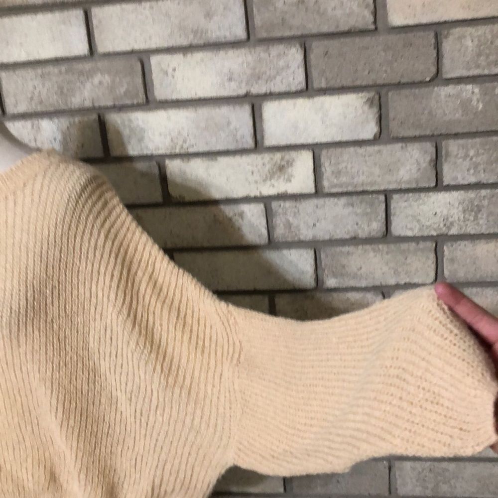 3For$20 sweater size 4 - Picture 2 of 4